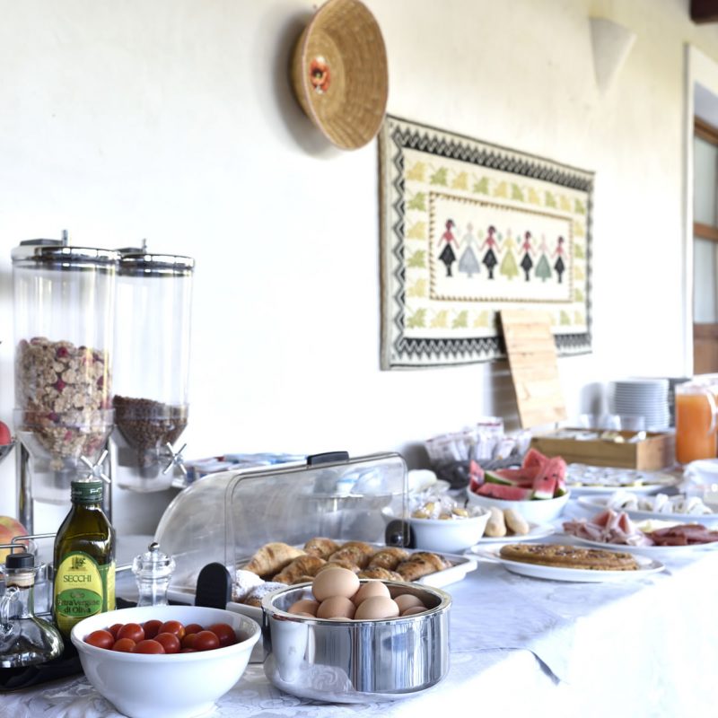 hotel-rurale-abbaemurta-sardinia-breakfast